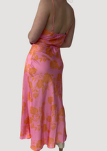 Load image into Gallery viewer, floral midi dress
