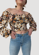 Load image into Gallery viewer, Floral Blouse
